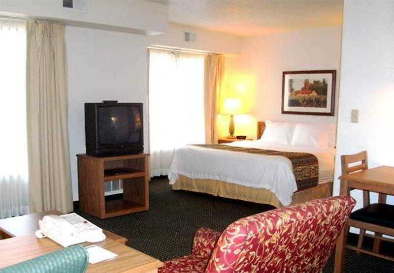 Residence Inn Canton North Canton Extérieur photo